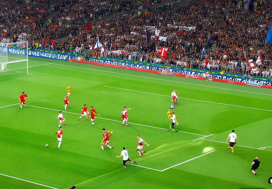 2010南非世界杯：德国英格兰激情对决解析(图4)